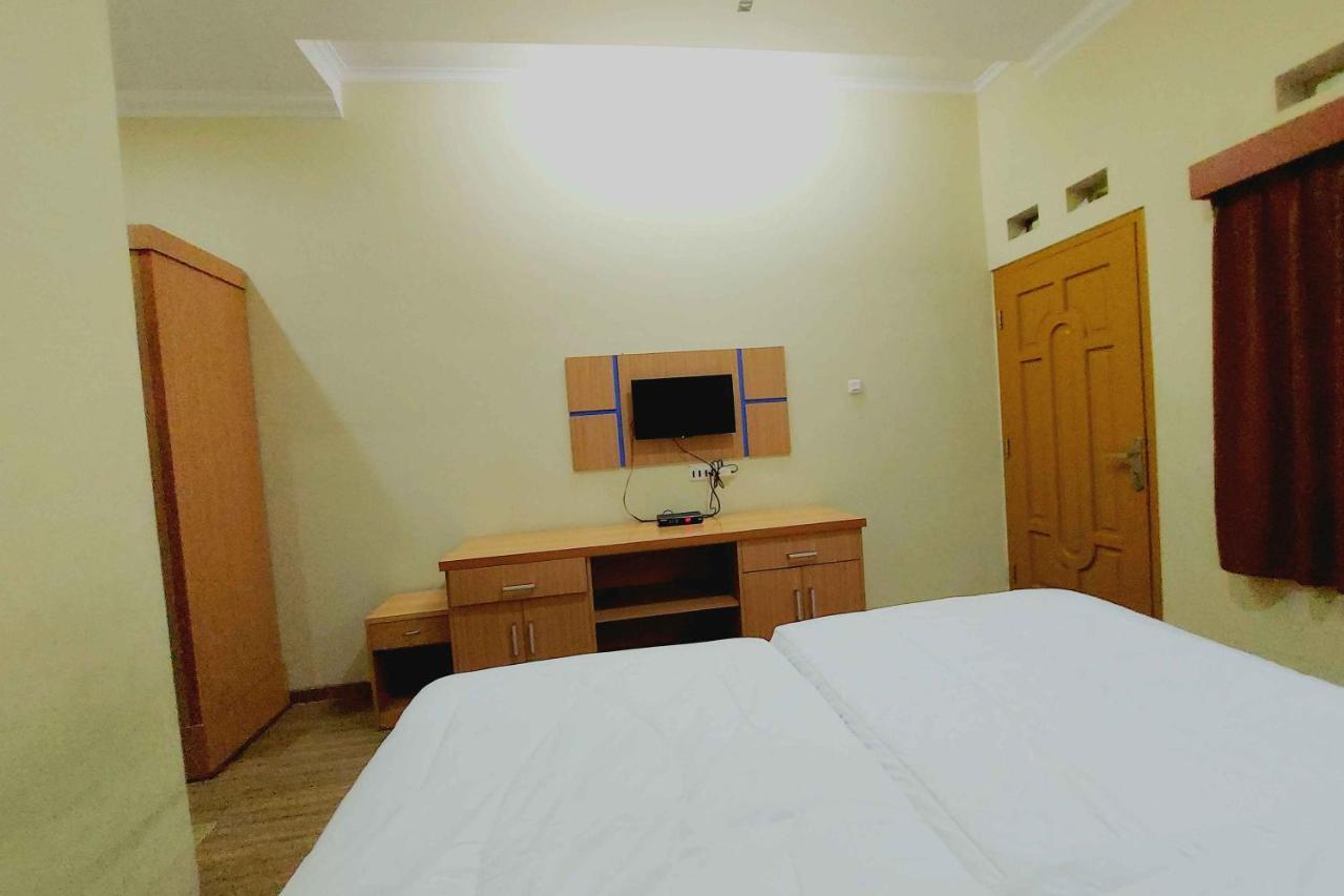 Homestay Fifa Syariah Pati Near Rsud Raa Soewondo Exterior foto